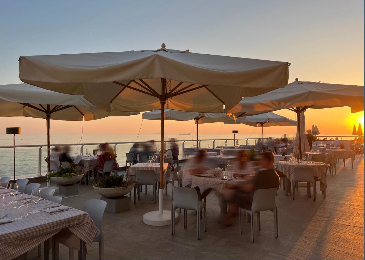 Hotel Rex Ліворно Екстер'єр фото