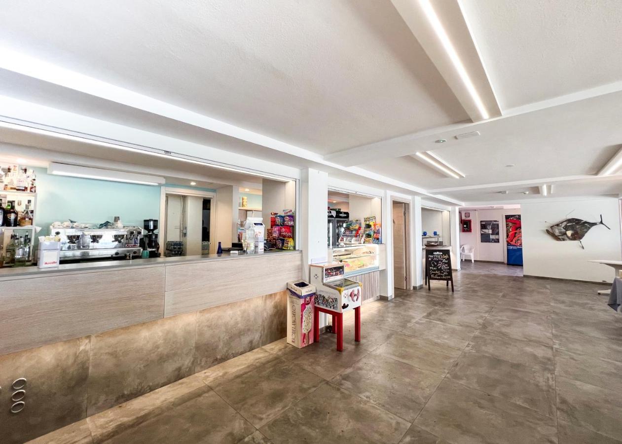Hotel Rex Ліворно Екстер'єр фото