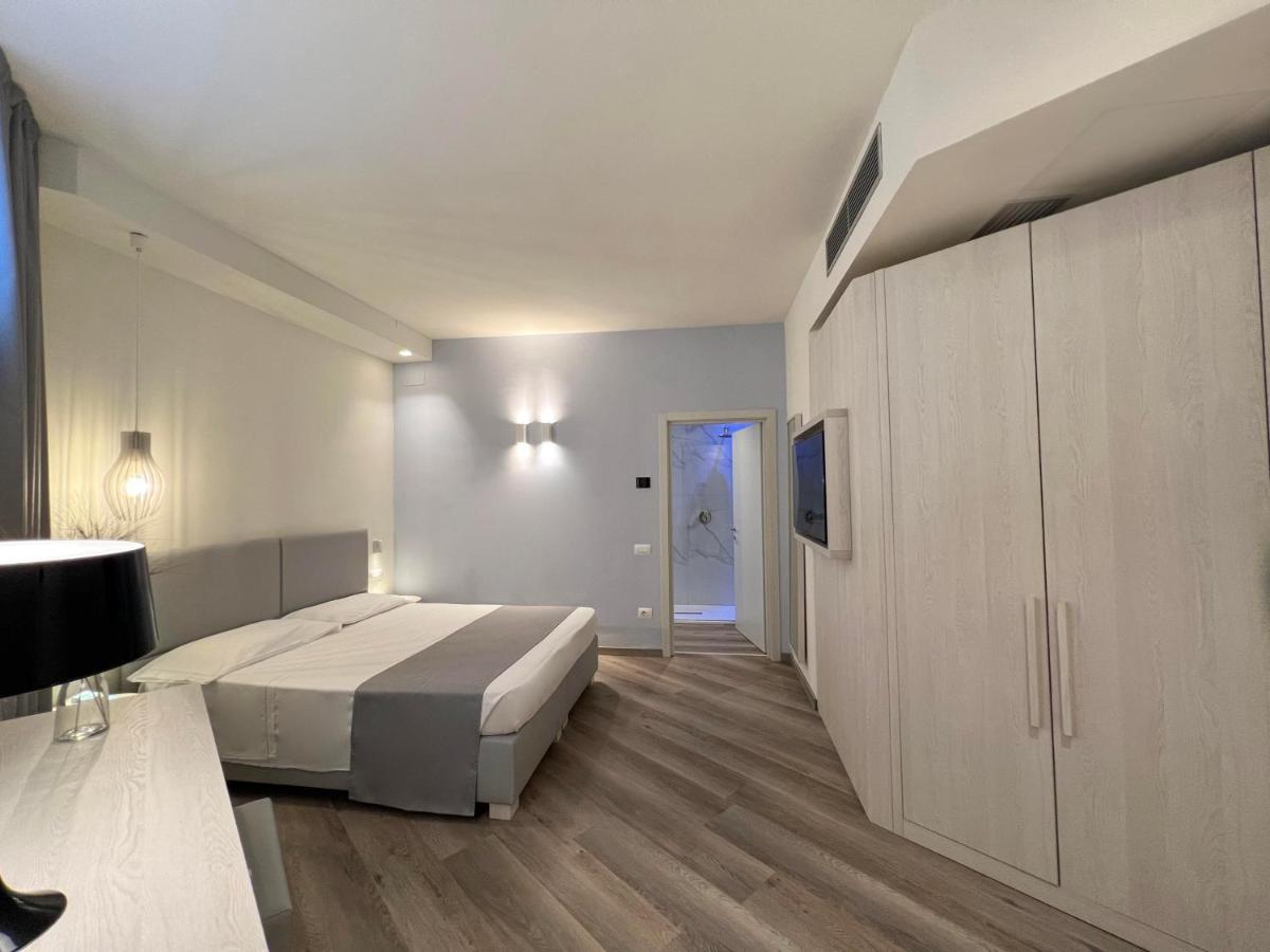 Hotel Rex Ліворно Екстер'єр фото