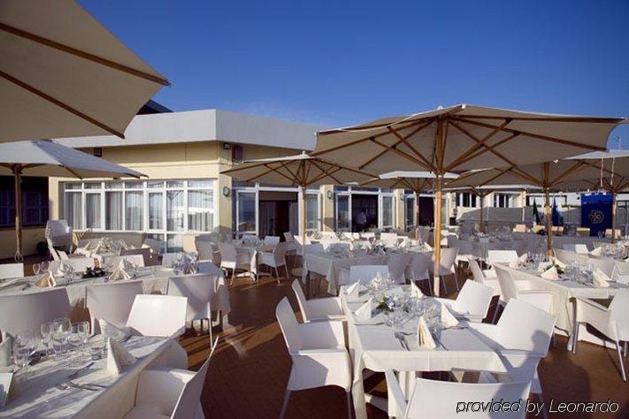 Hotel Rex Ліворно Ресторан фото